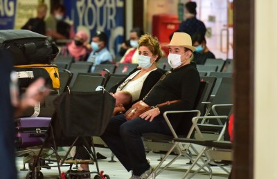 ޔޫކްރެއިންގެ ގިނަ އަދަދެއްގެ ޓޫރިސްޓުން ރާއްޖޭގައި ތާށިވެފައި އެބަތިބި: ޓޫރިޒަމް