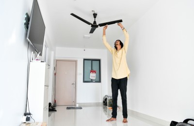 ހަ ފޫޓު 11 އިންޗި: އަހަރެން އަދިވެސް ދިގުވަނީ