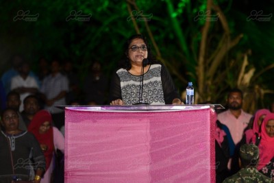 ބޭރުގެ ސިފައިން ގެންނަން ތާއީދު ކުރާ މީހުން ތިބޭކަމީ ހައިރާންވާން ޖެހޭ ކަމެއް: އާޒިމާ