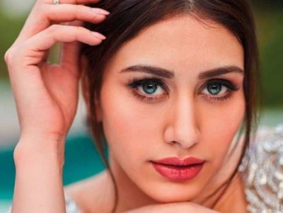 "ލަވްރާތުރީ"ގެ އަންހެން ލީޑުން ފެންނާނީ އާ ބަތަލާއެއް