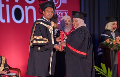 ސައިރިކްސް ކޮލެޖުން 400 އަށް ވުރެ ގިނަ ދަރިވަރުން ދަސްވެނިވެއްޖެ