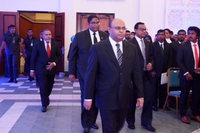 އަމުރު ނެރުނީ ފަސް ފަނޑިޔާރުންގެ އިއްތިފާގުން، އަމަލު ކުރަން ޖެހޭނެ: ޑީޖޭއޭ