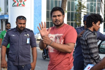 އަދީބާ އެއް ގަޒިއްޔާއަކުން ހުކުމް ކުރި އާމިރު މިނިވަން ކޮށްދޭން އެދިއްޖެ