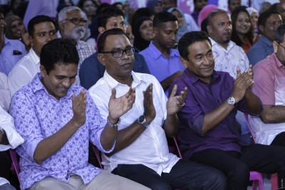ވަޒީރުންނާއި މެމްބަރުން ވިދާޅުވަނީ ތިއްބެވީ ރައީސް ޔާމީނާއެކު ކަމަށް