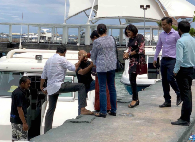 ޣައްސާން ފިޔަވައި ހުރިހާ ބޭފުޅުން ރައީސް މައުމޫނާ ބައްދަލުކުރައްވައިފި