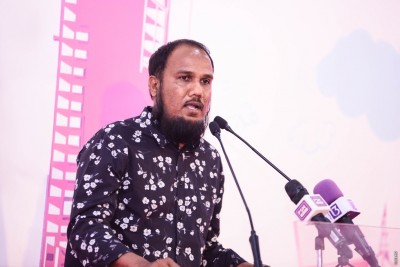 ރައީސް ޔާމީން ގާނޫނާ ހިލާފު އެއްވެސް ކަމެއް ކޮށްފައެއް ނޯންނާނެ: މައުރޫފް