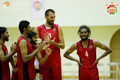 އެޗްޑީސީއަށް މޮޅެއް، ޓީ-ރެކްސްއިން ފެށުން ރަނގަޅުކޮށްފި