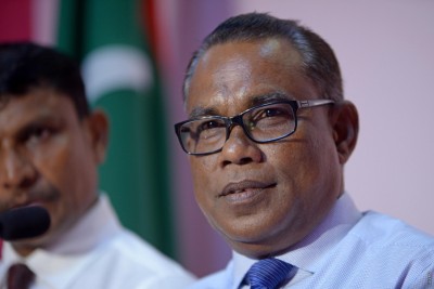 ރެހެންދި އިމާރާތުން ދެ ފްލެޓް ގަތިން، އެ ވާހަކަ ސިއްރު ކުރާކަށް ނޫޅެން: އަދުރޭ