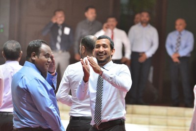 ސަރުކާރުގެ ދިފާއުގައި ގައުމަށް ޓަކައި ލޭ އޮހޮރުވާލާނަން: ފަލާހު