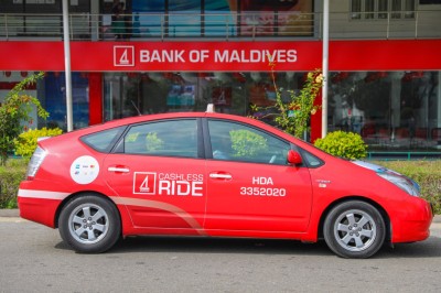 ބީއެމްއެލް 'ކޭޝްލެސް ރައިޑް' ޚިދުމަތް ހުޅުމާލޭގެ ޓެކްސީތަކަށް ތައާރަފްކޮށްފި