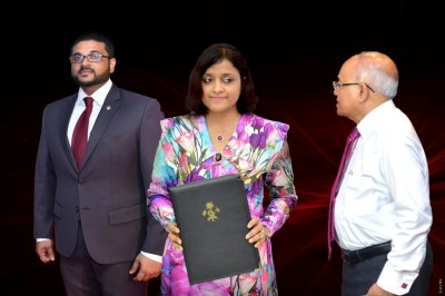 ބައްޕާފުޅު ޖަލުގައި، މި ދެބެއިން ސަރުކާރުގައި، ކިހިނެއް މިވަނީ؟