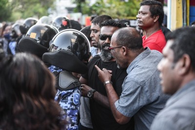 ފުލުސް އޮފިސަރުންތަކެއް ހައްޔަރުކުރަން އުޅޭ ކަމަށް ބުނެ ފަތުރަނީ ދޮގު ހަބަރެއް: ފުލުހުން