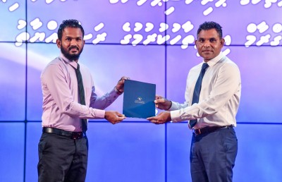 ހުރިހާ ސްކޫލަކަށް ތަމްރީނު ލިބިފައިވާ ދިވެހި ޕްރިންސިޕަލުން ހޯދުމަށް މާސްޓާސްއަށް ކިޔަވަން 20 ސްކޮލަޝިޕް ދީފި