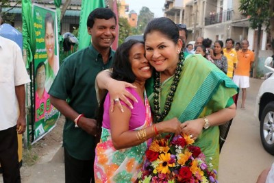 ކޮލޮމްބޯގެ މޭޔަރުކަމަށް ފުރަތަމަ ފަހަރަށް އަންހެނެއް