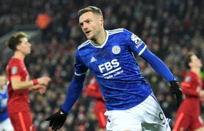 ވާޑީގެ ކަކުލަށް އަނިޔާވެ މުހިއްމު މެޗުތަކެއް ގެއްލެނީ