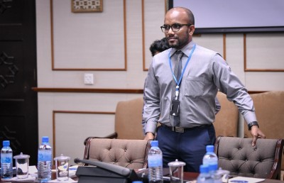 ބަޖެޓް އިތުރަށް ބޭނުން ކުރާ ނަމަ ރައީސްގެ ހުއްދައެއް ހޯދަން ޖެހޭނެ