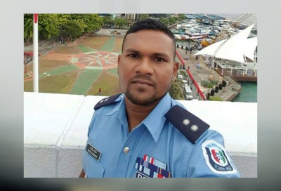 ކުރީގެ އެސްއޯ ފުލުހެއްގެ ފޯނު ހިފަހައްޓައިފި