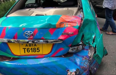 ހުޅުމާލޭގައި، އެމްޓީސީސީގެ ބަހަކާއި ކާރެއް ޖެހި އެކްސިޑެންޓުވެއްޖެ