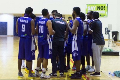 ޓީ ރެކްސްއާއެކު ކިންގްސް ސެމީއަށް