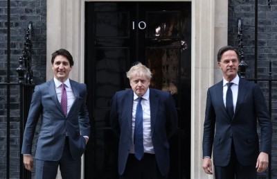 ރަޝިޔާގެ ތެލާއި ގޭހުގެ މައްސަލައިގައި ޔޫރަޕް އެމެރިކާއާ ދުރަށް