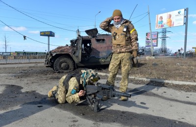 ކިޔޭވްގެ ދިފާއުގައި ރައްޔިތުން ހަނގުރާމަ ފަށަނީ