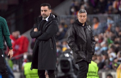 ޒަވީގެ ކުރީގެ ކޯޗު ބާސާ ހުއްޓުވައިފި