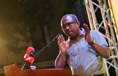 އާޒިމް ވިދާޅުވަނީ "ސައި ތައްޓެއް ވެސް ވެއްދޭނީ ގަވައިދާ އެއްގޮތަށް" ކަމަށް