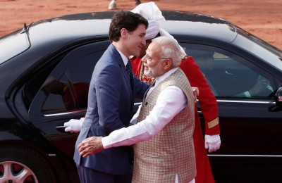 އިންޑިއާއަށް ވަޑައިގެންނެވި ކެނެޑާގެ ބޮޑުވަޒީރާ މޯދީ ބައްދަލު ކުރެއްވީ ހަ ދުވަސް ފަހުން