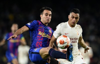 ޒަވީގެ ކުރީގެ ކޯޗު ބާސާ ހުއްޓުވައިފި