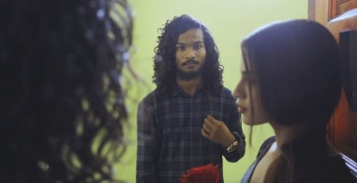 ޖާދުވީ މާ: ރާޅުގަނޑުގެ ޕޮޕް ބޭންޑުން ފުރަތަމަ ލަވަ ރިލީޒްކޮށްފި