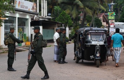 ލަންކާގެ ހަމަނުޖެހުންތަކުގައި 100 މީހުން ހައްޔަރުކޮށްފި