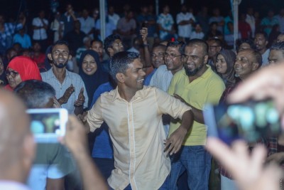 ނިހާން އިދިކޮޅު މުޒާހަރާ ސިފަކުރައްވަނީ "ޒުމްބާ ކްލާހެއް"ގެ ގޮތުގައި!
