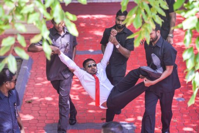 ސިފައިންނާ މާރާމާރީ ހިންގި ކަމުގެ ތުހުމަތު މަހުލޫފުގެ މައްޗަށް!