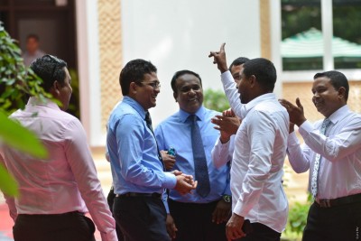 ޕާޓީ ބަދަލުކުރުމުން ގޮނޑި ގެއްލޭ ބިލު މަޖިލީހަށް ހުށަހަޅައިފި