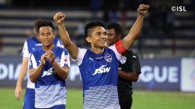 ޗެތުރީގެ ހެޓްރިކާއެކު ބެންގަލޫރު އެފްސީ ސުޕަލީގުގެ ފައިނަލަށް