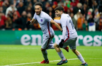 ފަހަތުން އަރައި މޮޅުވެ ބާސެލޯނާ ކުއާޓާ ފައިނަލަށް