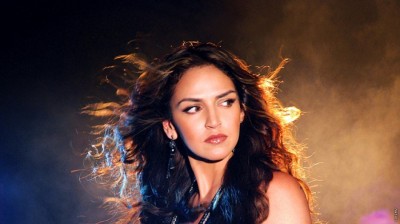 އީޝާ މިފަހަރު ފެންނާނީ ކުރު ފިލްމަކުން