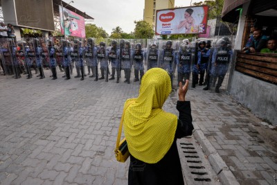 ސިޔާސީ މައިދާނުގައި އަންހެނުންގެ މަގާމަކީ މަގުމަތިބާ!