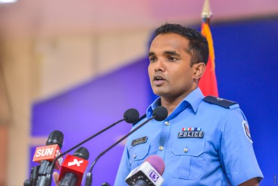 ފުލުހުންގެ ސަފުތައް އޮތީ ބަދަހިކޮށް، ގާނޫނީ ވާޖިބު ވަރަށް ސާފު: ފުލުހުން