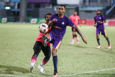 ރޮލެންޑުގެ ހަތަރު ލަނޑާއެކު ޔޫވީ އަތުން ގްރީނަށް ފަސޭހަ މޮޅެއް