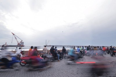 ބޮޑުތަކުރުފާނުމަގަށް ހަތަރު ލޭނާއި ގިނަ އަދަދެއްގެ ގަސް!