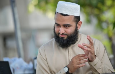 ދިވެހިންނަށް ތަރާވީސްކޮށްދޭ ޕާކިސްތާނުގެ ޑޮކްޓަރު