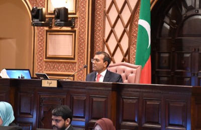 ފެށުން ތަފާތު، އާ މަޖިލީހާ މެދު އުއްމީދު ބޮޑު