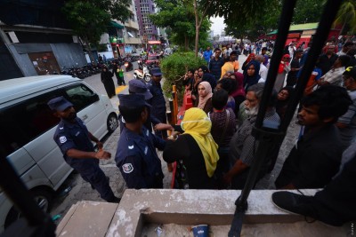 މުޒާހަރާ ކުރަން އެހީވަނީ ލާދީނީ ފަރާތްތަކުން: ހޯމް މިނިސްޓްރީ