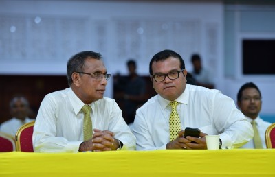 ނަޝީދު ނޫން ހައްލެއް ނުފެނުނު؟