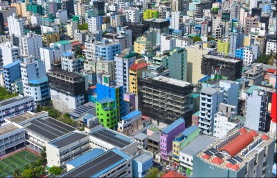 ޑަބްލިއު ކޮންސްޓްރަކްޝަނުން ހަދާ އިމާރާތަކުން ދަގަނޑު ހޮޅިއެއް ވެއްޓި ކާރަކަށް ގެއްލުންވެއްޖެ