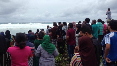 އާދަޔާ ހިލާފަށް ބިޔަ ރާޅު ނެގި ދުވަހެއް، ގެއްލުނު ދެކުދިންނަށްވެސް ފަތަން އެނގޭ!