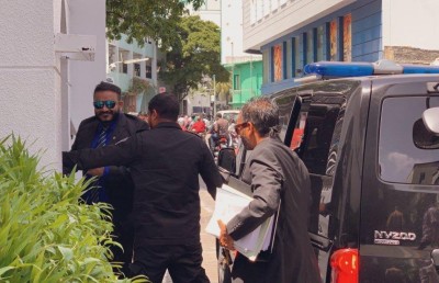 މައްސަލަތައް އަނބުރާ ފޮނުވާލީ މިހާރު އެ ދައުވާތައް ހުރިގޮތަށް ކުރިއަށް ގެންދިއުން ސައްހަ ނުވާނެތީ: ކޯޓް