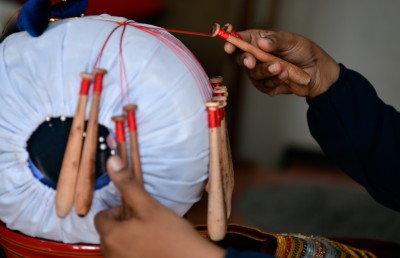 ފޮޓޯ ސްޓޯރީ: ކަސަބުގެ ކުލަތަކުން ހިދާނާ ޖަރީކުރި ލޯބި