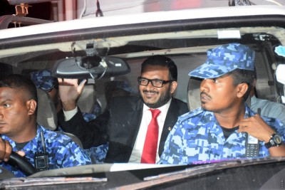 އަދީބު ރާއްޖޭން ބޭރަށް ދާން ޑޮކްޓަރު ލިޔުމެއް ނުދޭ: ދައުލަތް